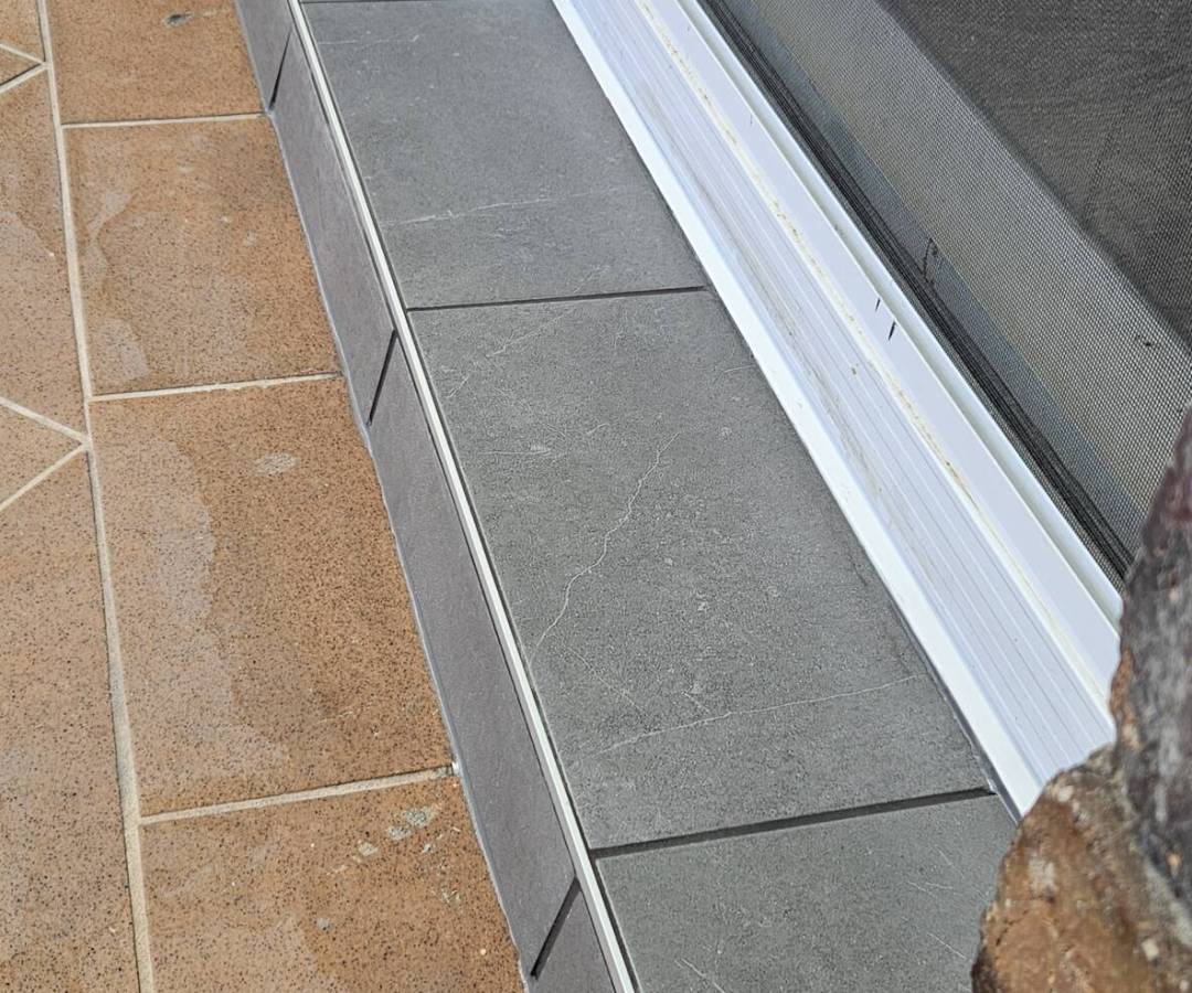 Minor Tiling and Caulking Services